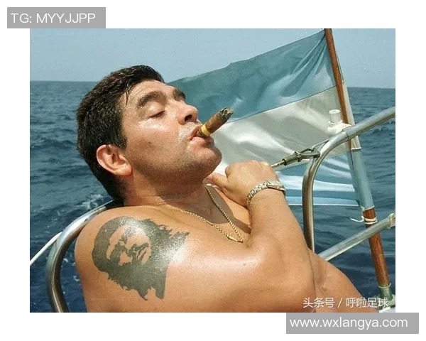 飒爽英姿!足球巨星背影动漫震撼来袭 飒爽英姿!足球巨星背影动漫震撼来袭